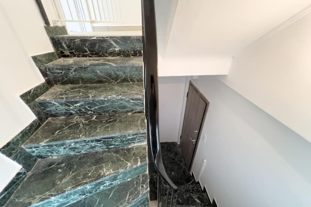 אתונה Spacious Penthouse Near Downtown מראה חיצוני תמונה