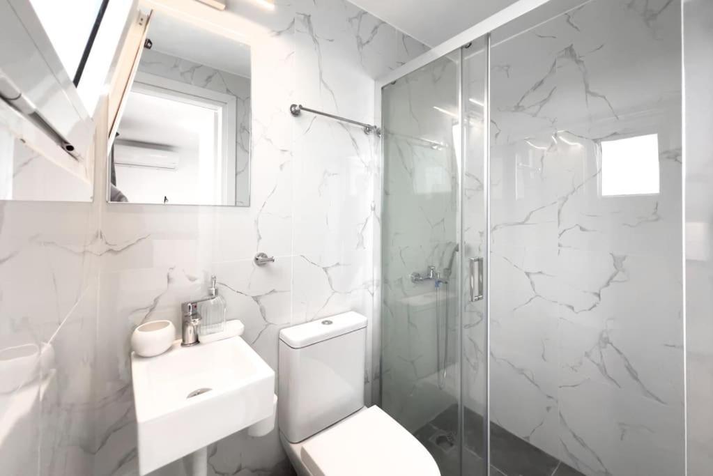 אתונה Spacious Penthouse Near Downtown מראה חיצוני תמונה